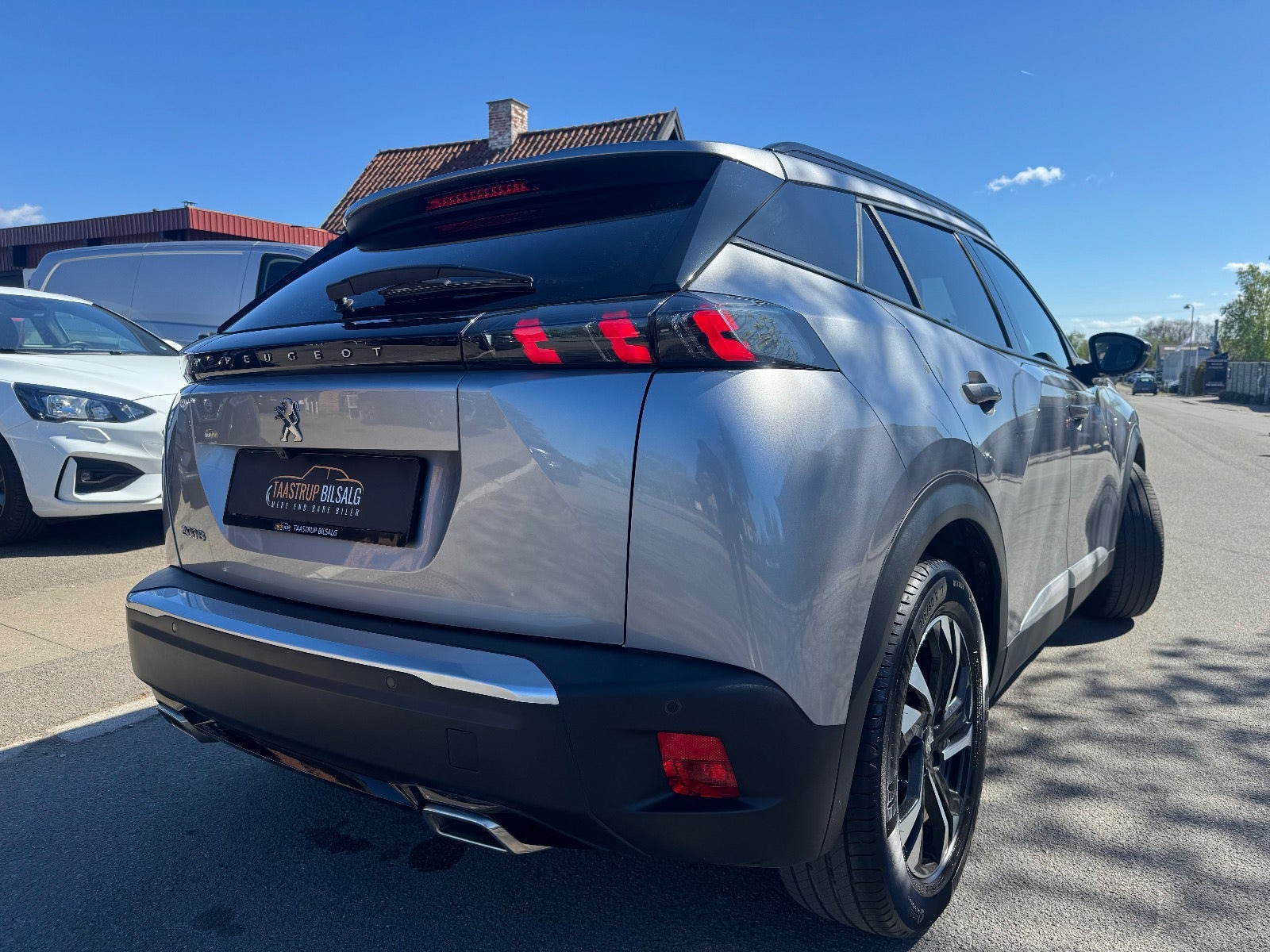 undefined Peugeot 2008 fra 2021