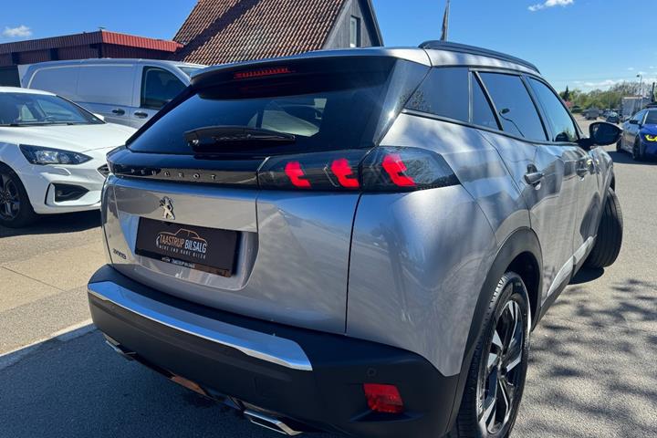 undefined Peugeot 2008 fra 2021