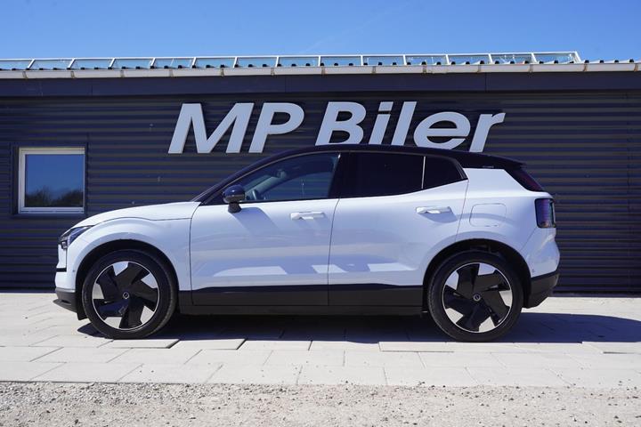 Blå Volvo EX30 fra 2025