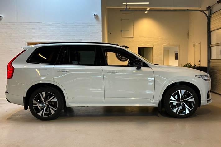 Hvid Volvo XC90 fra 2020