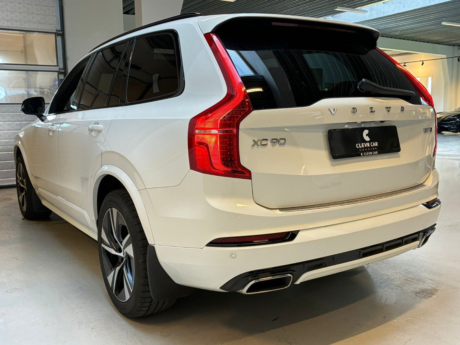 Hvid Volvo XC90 fra 2020