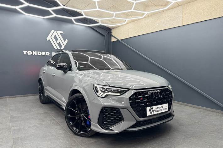 Grå Audi RS Q3 fra 2020