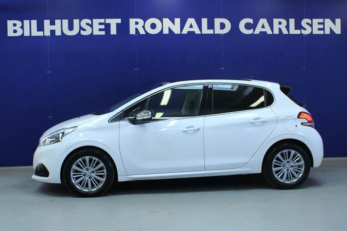 Hvid Peugeot 208 fra 2019