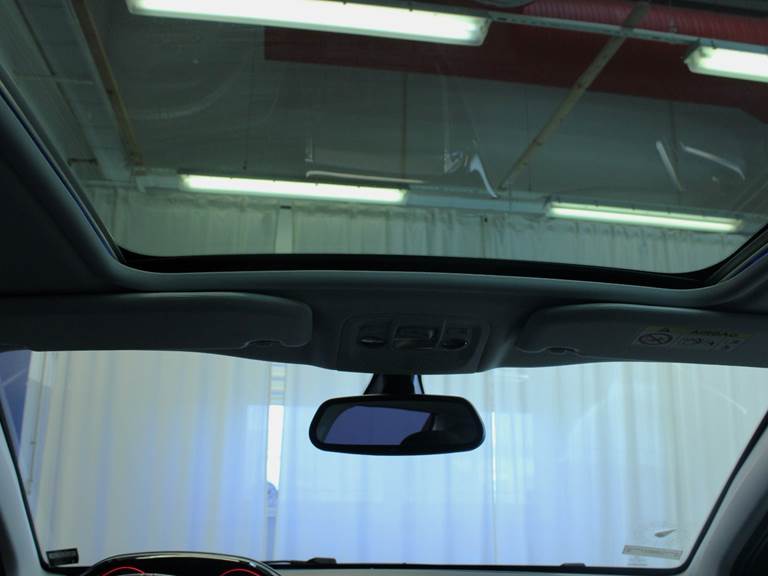 Peugeot 2008 1,2 PureTech 110 GT Line Sky EAT6