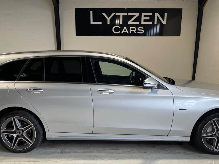 Mercedes C300 de 2,0 AMG Line stc. aut.
