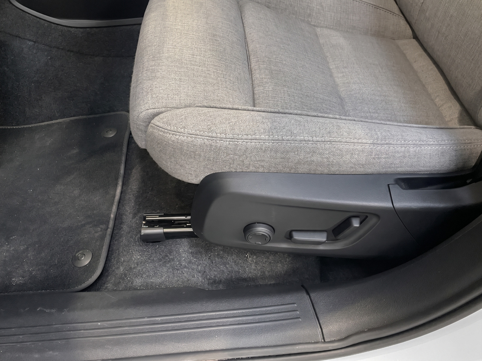 Grå Volvo EX40 fra 2026