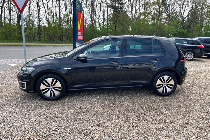 Sort VW e-Golf VII fra 2018