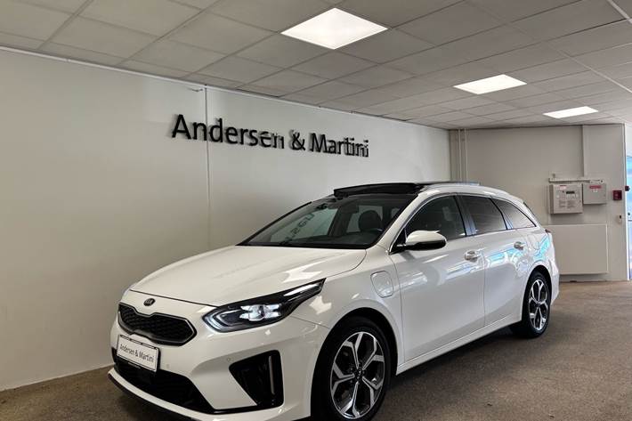 Hvid Kia Ceed fra 2021