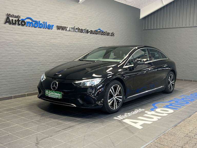 Mercedes EQE350 Electric Art