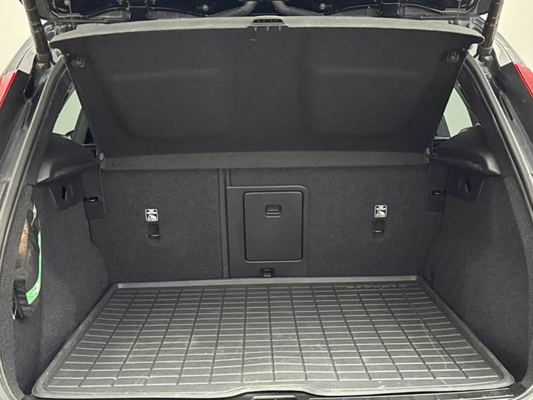 Volvo XC40 P6 ReCharge Core
