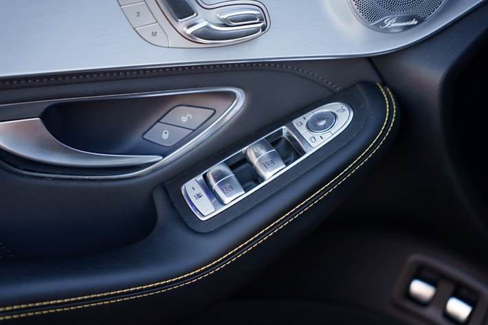 Sort Mercedes GLC63 fra 2019