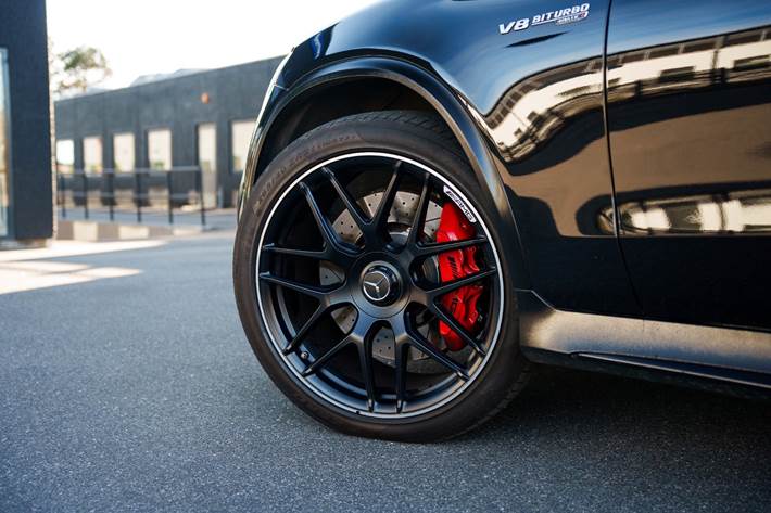 Sort Mercedes GLC63 fra 2019