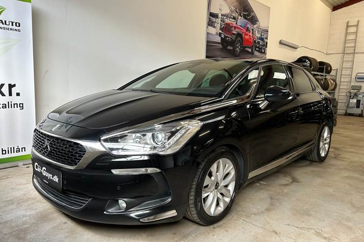 Sort DS DS 5 fra 2016