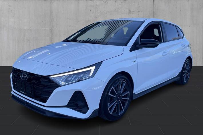 Hvid Hyundai i20 fra 2022