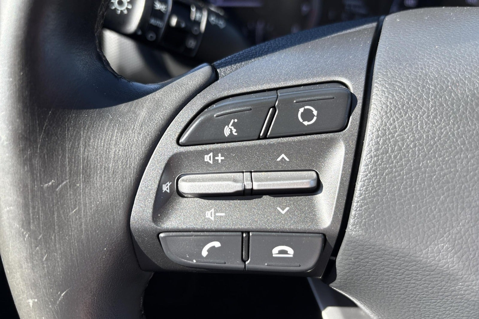 Gul Hyundai Kona fra 2017