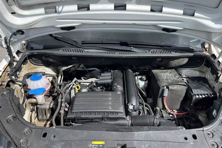 Hvid VW Caddy fra 2016
