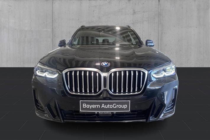 Sort BMW X3 fra 2023