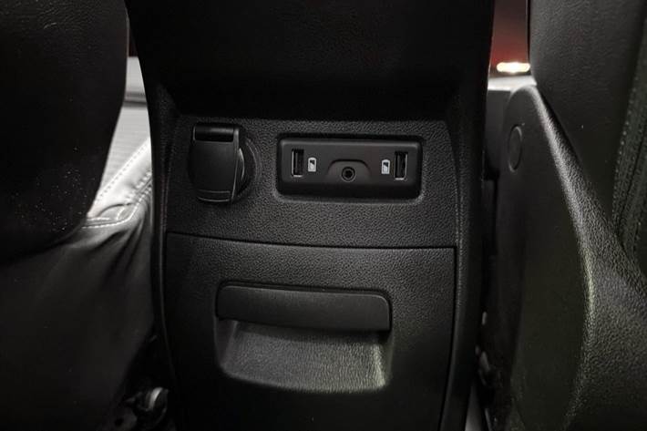 Grå Renault Grand Scenic IV fra 2018
