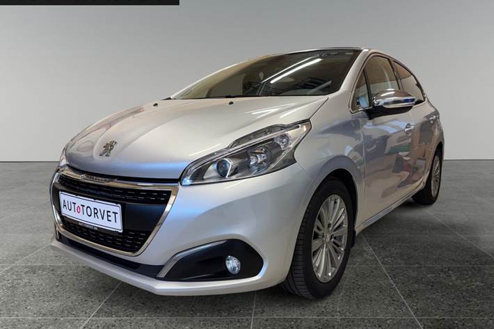 Sølv Peugeot 208 fra 2017