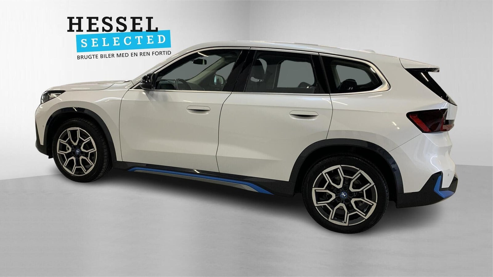 Hvid BMW iX1 fra 2023