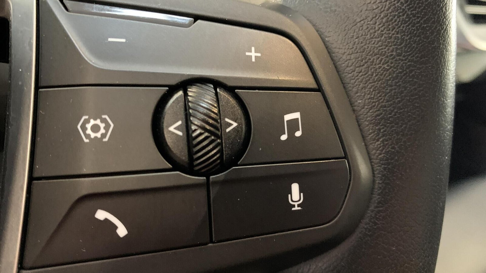Hvid BMW iX1 fra 2023
