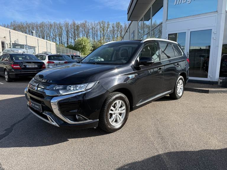 Mitsubishi Outlander 2,4 PHEV Intense CVT 4WD