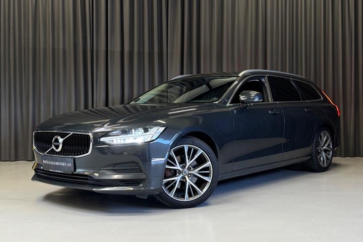 Grå Volvo V90 fra 2017 set udefra