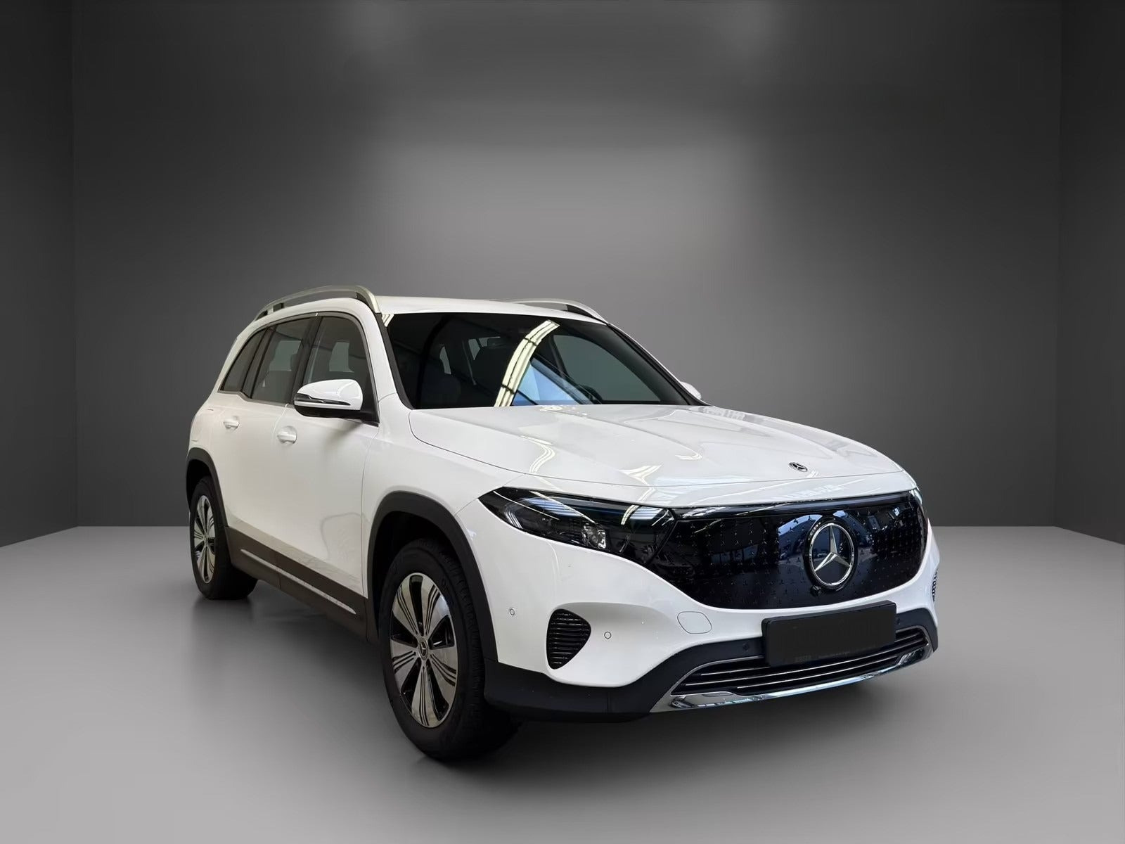 undefined Mercedes EQB300 fra 2024