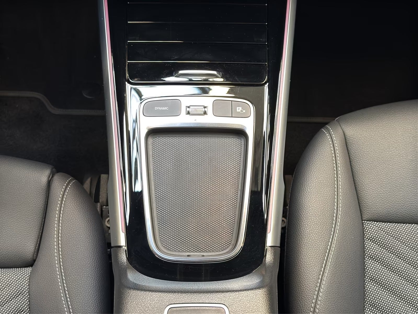 undefined Mercedes EQB300 fra 2024