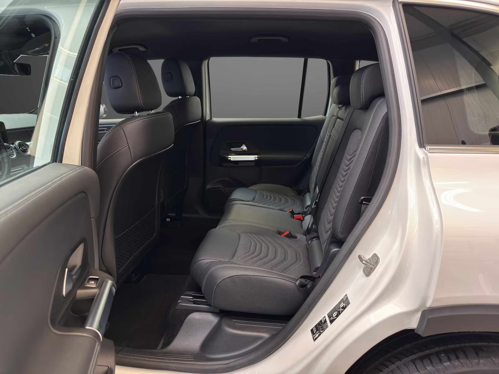 undefined Mercedes EQB300 fra 2024