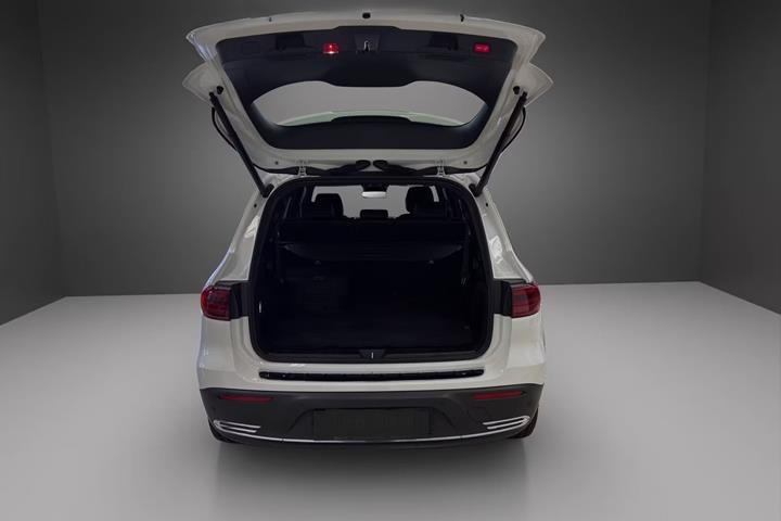 undefined Mercedes EQB300 fra 2024