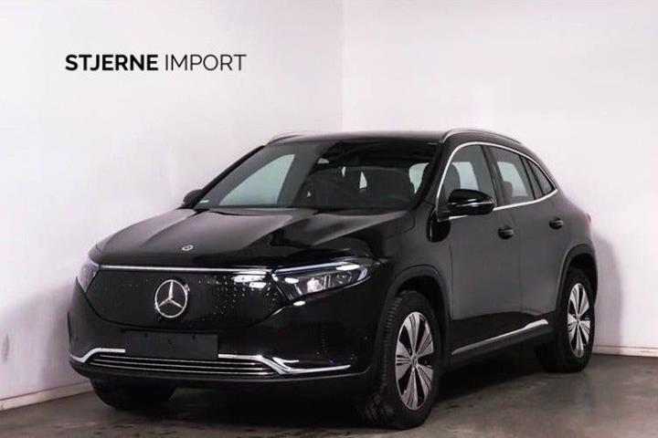 Grå Mercedes EQA250+ fra 2025 set udefra