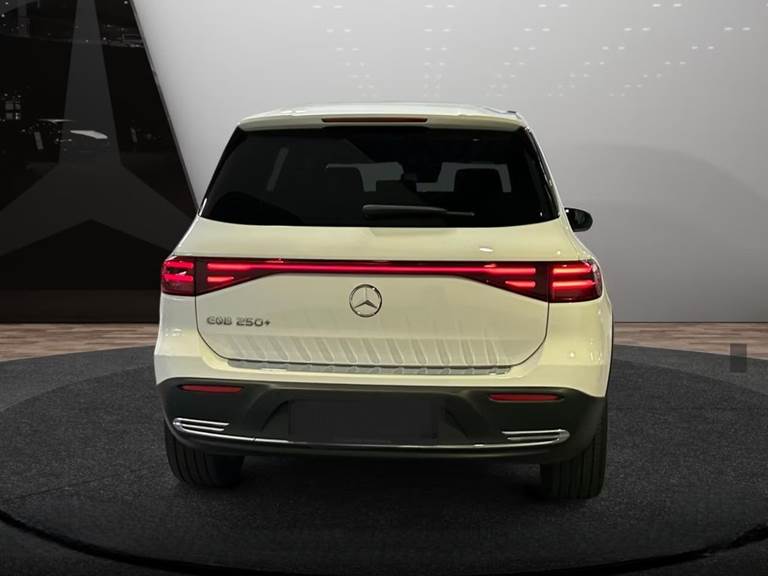 Mercedes EQB250+ Progressive Advance Plus