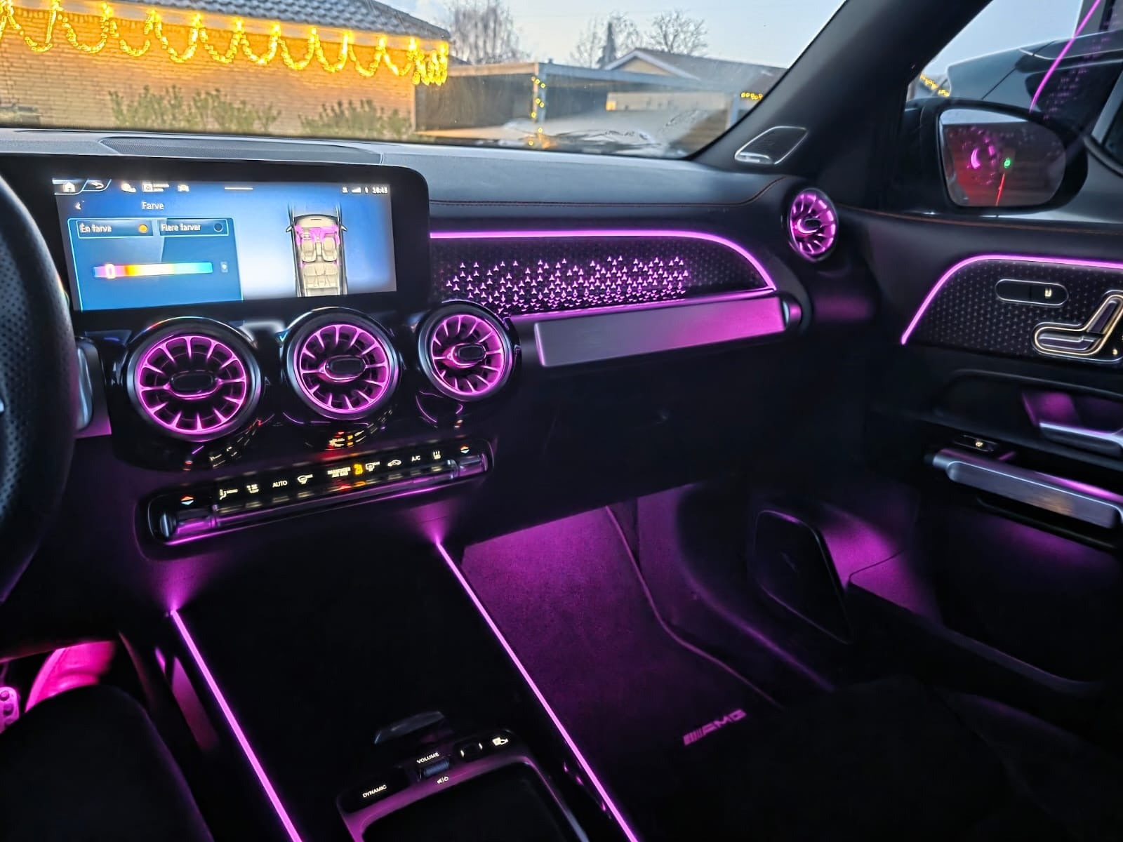 Sort Mercedes EQB250+ fra 2024