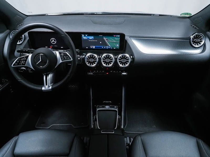 Hvid Mercedes EQA250+ fra 2025