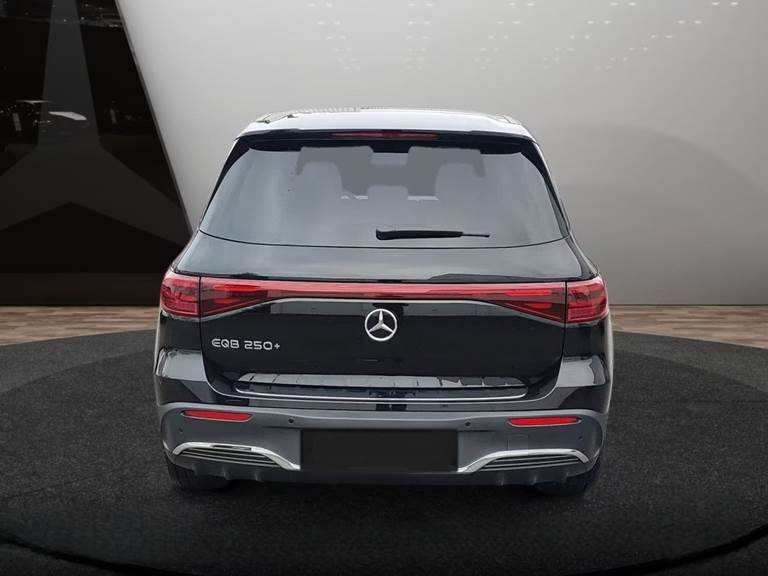 Mercedes EQB250+ AMG Advance 7prs