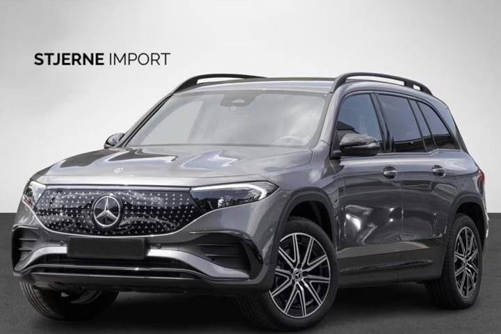 Hvid Mercedes EQB300 fra 2024 set udefra
