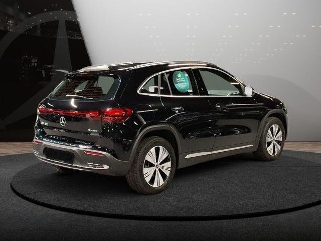 Sort Mercedes EQA300 fra 2024