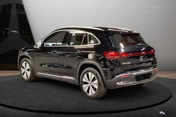 Sort Mercedes EQA300 fra 2024