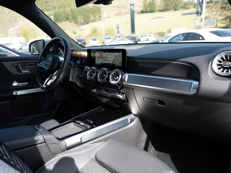 Sort Mercedes EQB250+ fra 2025