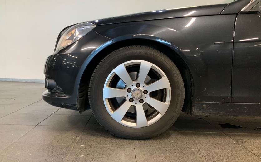 Mercedes C180