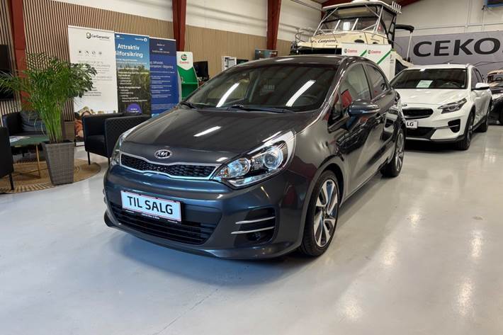 Grå Kia Rio fra 2016