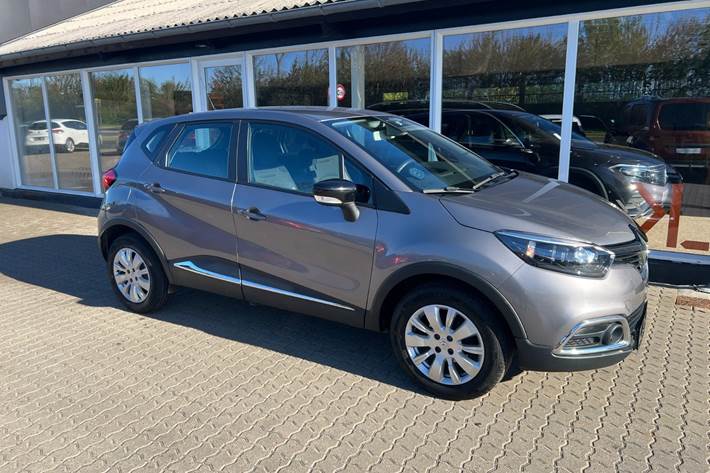 Gul Renault Captur fra 2015