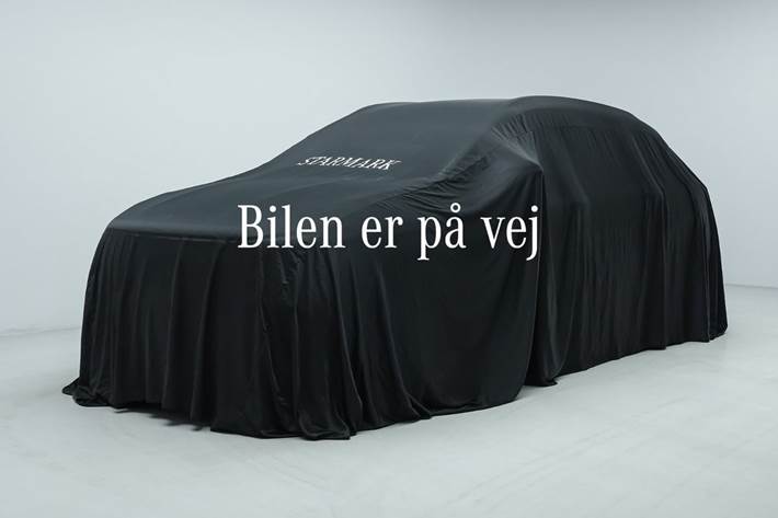 Grå Mercedes C300 de fra 2023