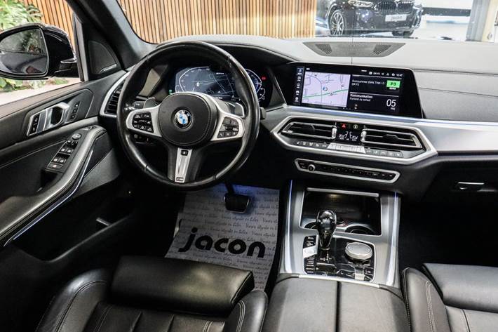 Sort BMW X5 fra 2022