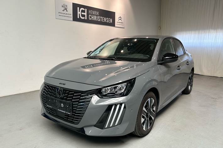 Grå Peugeot 208 fra 2024