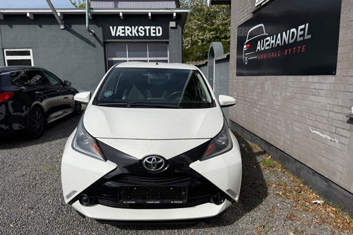 undefined Toyota Aygo fra 2015