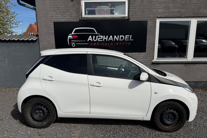 undefined Toyota Aygo fra 2015
