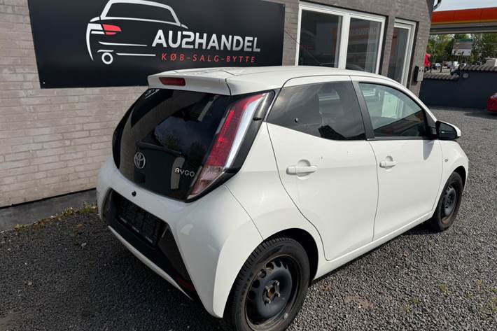undefined Toyota Aygo fra 2015