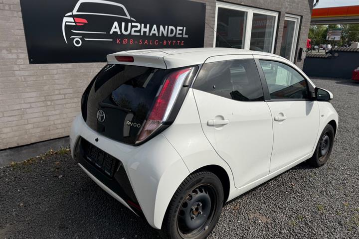undefined Toyota Aygo fra 2015